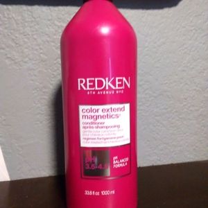 Redken color magnetic conditoner
